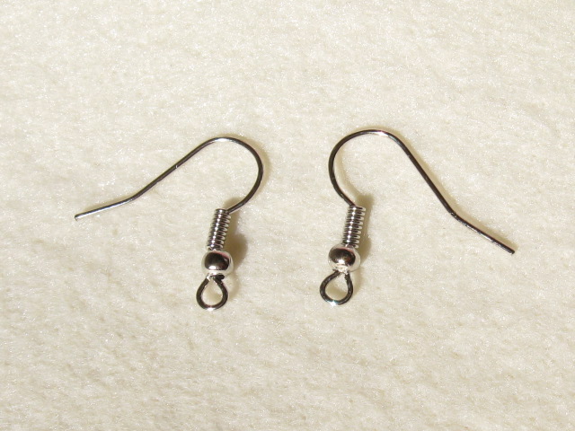 ピアス　釣り針タイプ　ロジウムカラー　詳細写真