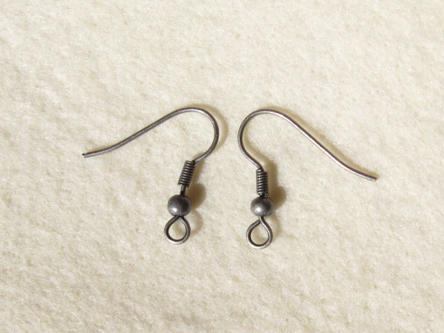 ピアス　釣り針タイプ　銀古美　詳細写真