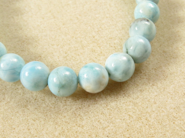 天然石ブレスレット　ラウンドタイプ　８ミリ　２４玉　ラリマー B
