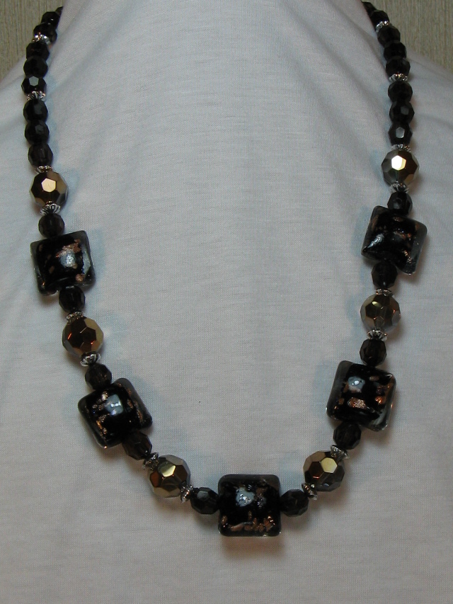 square beads necklace